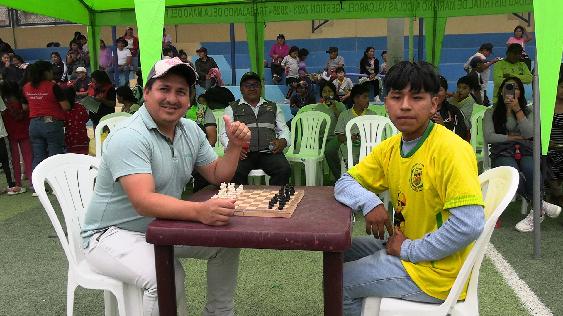 Partida de ajedréz por la apertura de las vacaciones utiles 2026